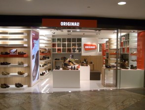 Clarks ORIGINALs春季买1500减100