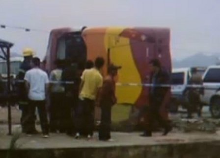 香港直通巴士翻侧意外 9名轻伤者出院回港