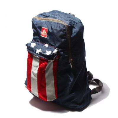 香港时尚：70年代户外装备复刻！JANSPORT STARS AND STRIPES背包