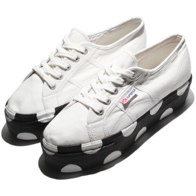 香港购物：House of Holland x SUPERGA首联名 推出厚底帆布鞋