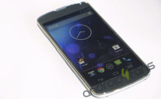 LG Nexus 4白色版真机曝光 将推港行版本