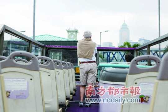 人力车观光巴士 链接香港的怀旧与动感