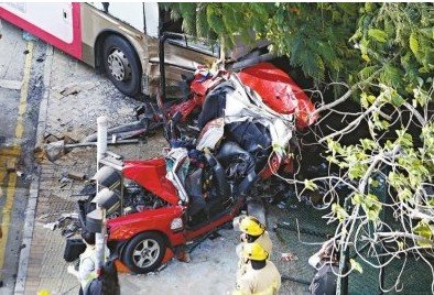 港巴士车祸疑因司机癫痫发作 医生倡强制体检
