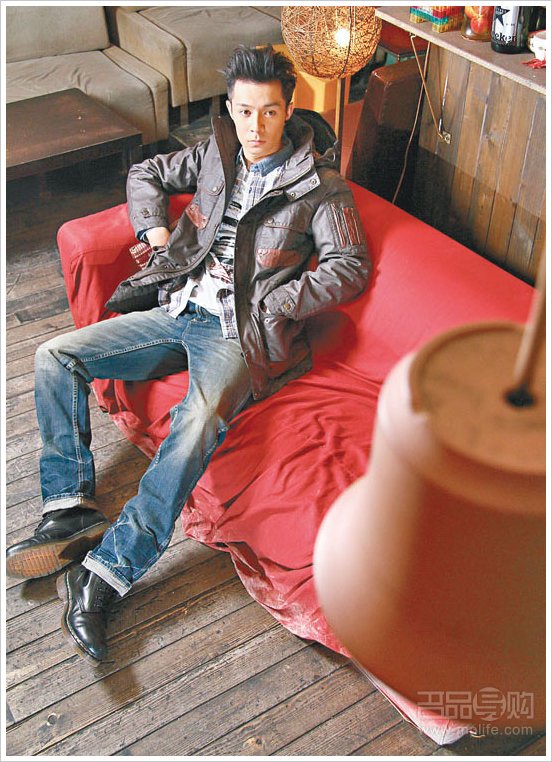 香港购物推荐：周柏豪演绎新到港Chevignon