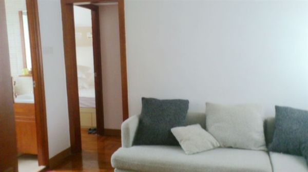 一家老小畅游香港，饱享美食+偶遇甄子丹和李克勤 