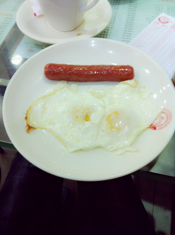 小夫妻婚前港澳血拼 败卡地亚+Blue钻戒+prada杀手包等(上)