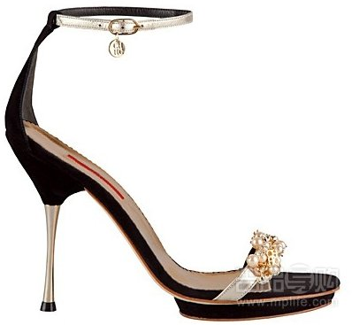 香港时尚购物：Carolina Herrera2013春夏款