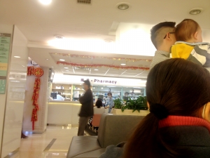 香港零双非政策长期化 孕妇40万元换非洲籍生子