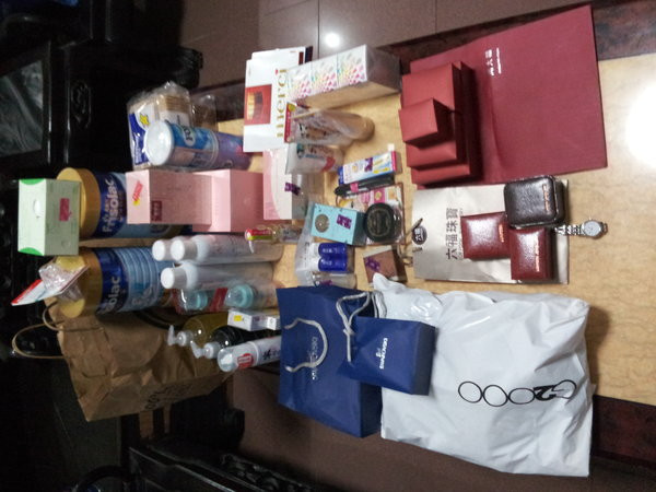 香港晒货：六福闪闪+铂金对戒、链子、坠子，周大福金子，浪琴手表