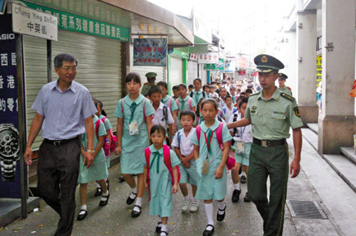 香港与深圳间跨境校巴配额增至110个