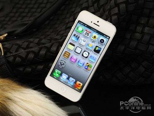 港4刀匪抢电讯公司 掠900部iPhone5和90万现金