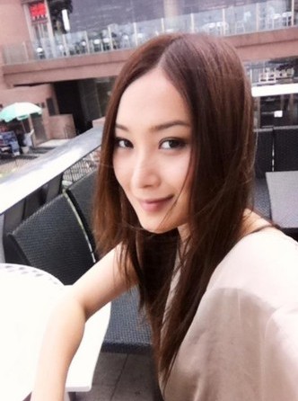 香港歌手陈僖仪遗容安详 家人将办西式丧礼了心愿