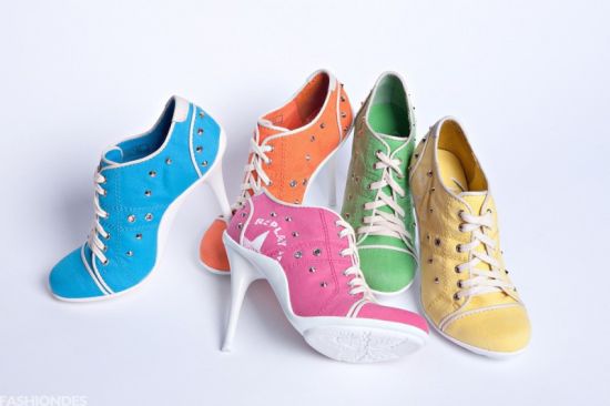 香港时尚购物：Replay2013春夏抢眼荧光帆布高跟鞋