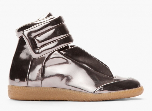 香港时尚：MAISON MARTIN MARGIELA（MMM）发布METALLIC PEWTER鞋款