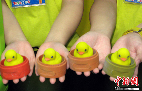 美国著名3D立体打印“橡皮鸭”亮相香港