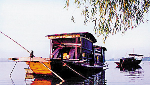 香港的“走鬼”与“城管”