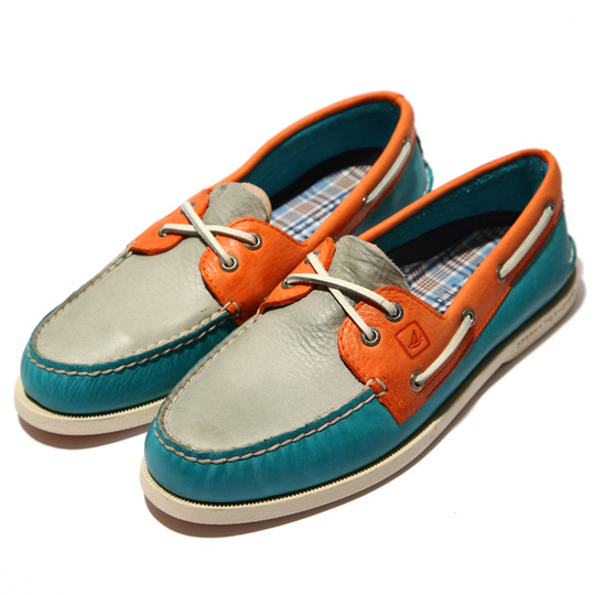 不甘平「帆」！SPERRY Top-Sider抢眼帆船鞋袭港