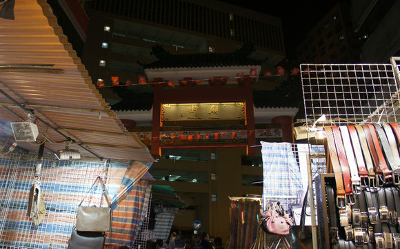 香港庙街，美食与市井