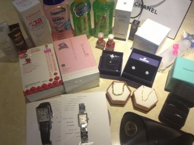 香港小败 tiffany、prada、卡地亚