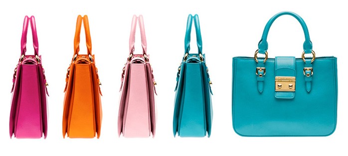 香港购物新品：MiuMiu糖果色包袋 还原你的浪漫少女时代