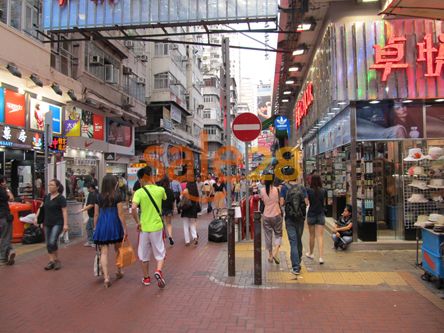 香港旺角步行街开放日将被限 八成居民赞成限制