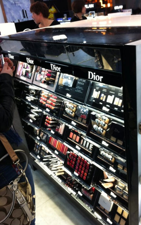 香港自由行攻略：4天3晚平民香港游（内含BLUE家闪闪、天梭及浪琴折扣、burberry包包等）