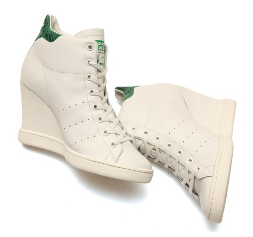 香港时尚：adidasa 旗下皇牌机种STAN SMITH高跟女装鞋款