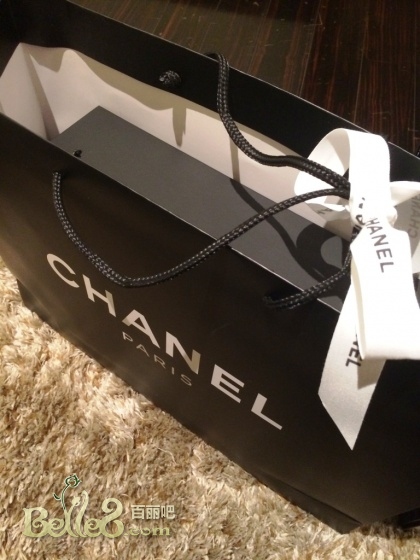 香港晒货：HK折扣季败CHANEL、HERMES、LOEWE、PRADA、FERRAGAMO、LOVE MOSCHINO等