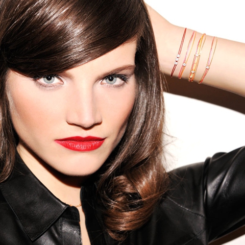 香港购物热荐：法国首饰Redline 王菲徐濠萦的钻石红绳手链 