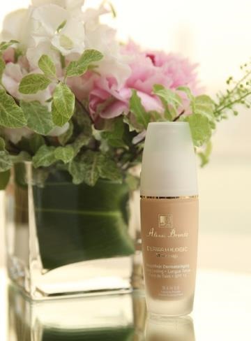 香港购物：Alissi Brontë推出液状粉式粉底