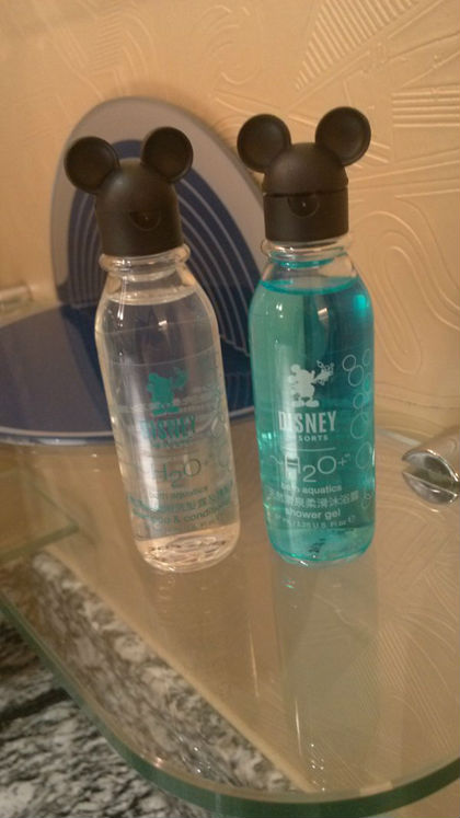 三口之家香港亲子游 景点+购物（手表、戒指、周生生、手机、护肤品）