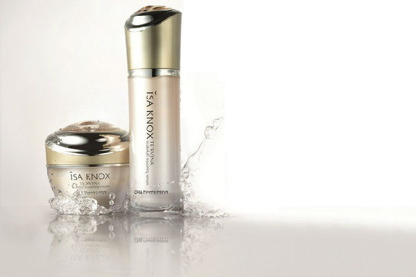 香港购物：ISA KNOX全新极致修护水盈系列