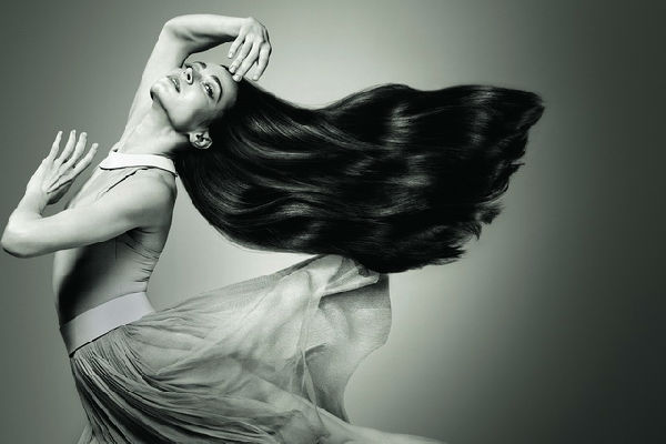 香港购物：KÉRASTASE推出最新DISCIPLINE跃动顺滑系列