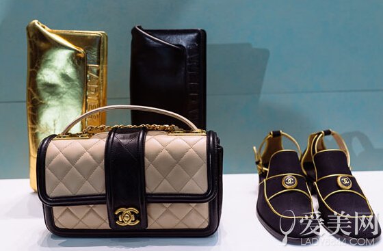 香港时尚预览：后现代主义 Chanel（香奈儿）2015春夏包袋配饰