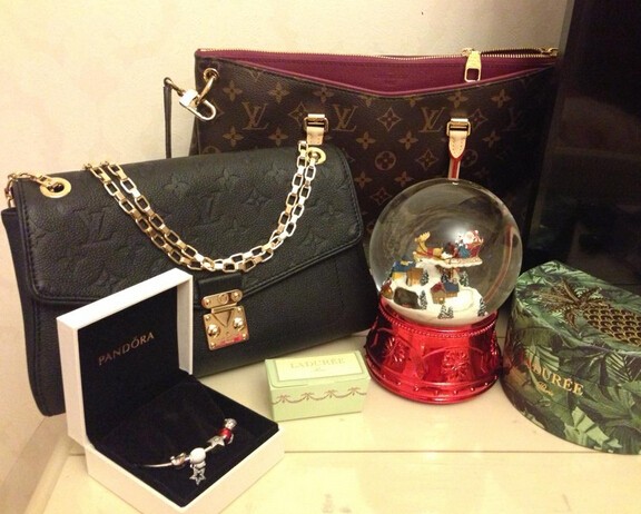 香港晒货：秀一下HK采购的宝宝用品+LV包包+潘多拉手链