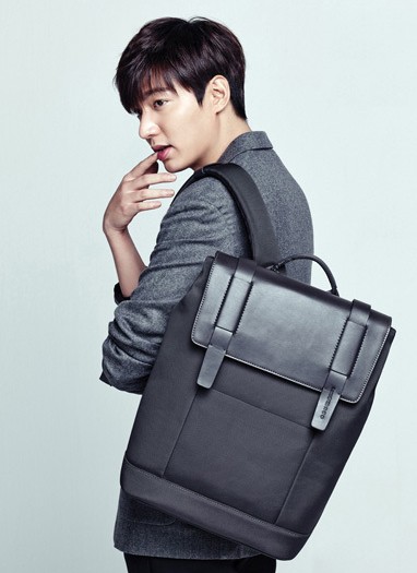 香港时尚预览：李敏镐取代金秀贤代言新秀丽（Samsonite Red）2015春夏箱包