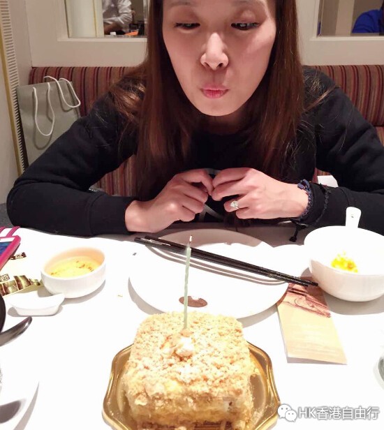 香港购物游：感谢v&v 入1.26大闪闪、vca对戒、burberry、agnes等