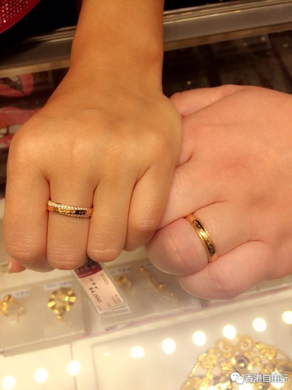 4.15-18香港婚前采购无大牌（DFS、闪闪、周大福、NB、芙拉、Coach、天梭）