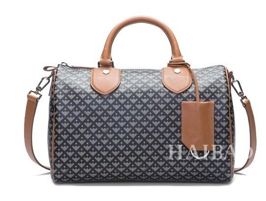 香港购物：Bally 2015春夏明月山峰印花系列包袋新品