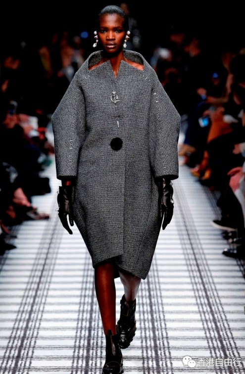 香港时尚：巴黎世家BALENCIAGA的新法宝 初秋鞋履必选