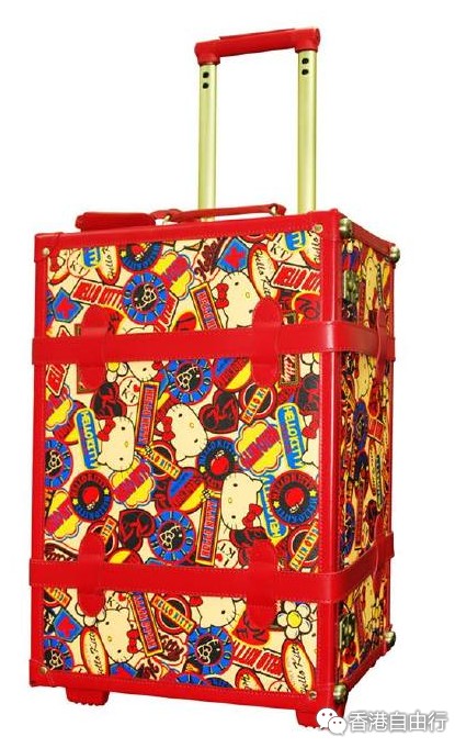 香港时尚：Hideo Wakamatsu超有古典味的Kitty皮革旅行箱和化妆箱