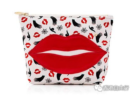 香港购物：Charlotte Olympia x M.A.C 俏皮与性感兼具