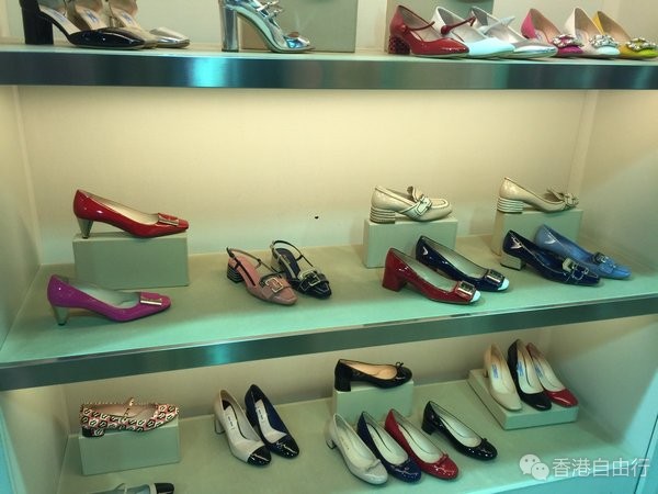 香港晒货：4.16号HK鸭脷洲Prada工厂店实拍鞋子、包包等