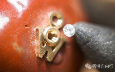 香港时尚：情侣首饰甄选 爱比金坚——华洛芙(Wellendorff)婚戒