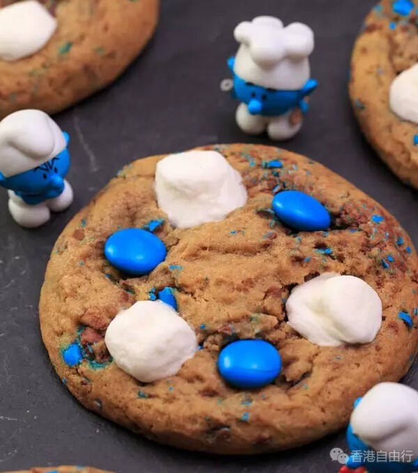 香港美食推介：软曲奇 + 棉花糖 + 蓝色巧克力 = Homie Cookies蓝精灵曲奇