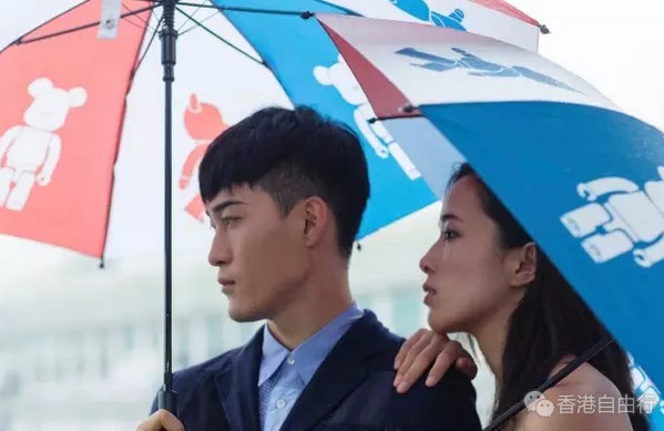 香港时尚：海港城 x BE@RBRICK 'Style Up' 时尚艺术展  8月下旬率先推出限量版雨伞及小童雨靴