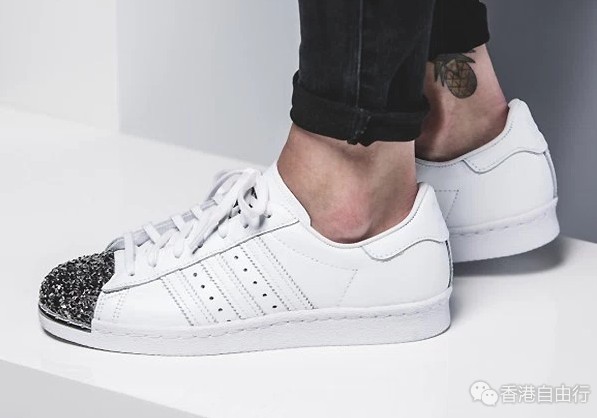 香港购物：adidas Superstar 推出 Bling Bling 新鞋款