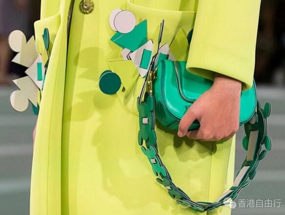 香港时尚导购：Anya Hindmarch 2017春夏手袋系列推出了两个HK限定款式