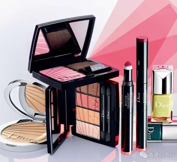 香港化妆品：今年不买Dior（迪奥）不行！细管气垫、变色唇膏、超模新色也太美了吧！