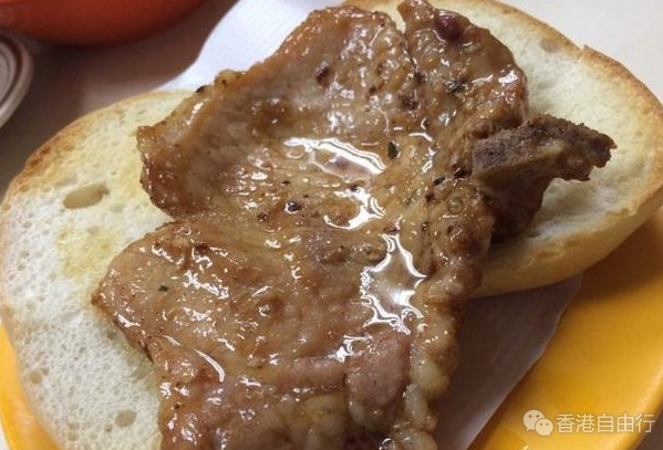 澳门美食PK：猪扒包那么多 哪家最好吃